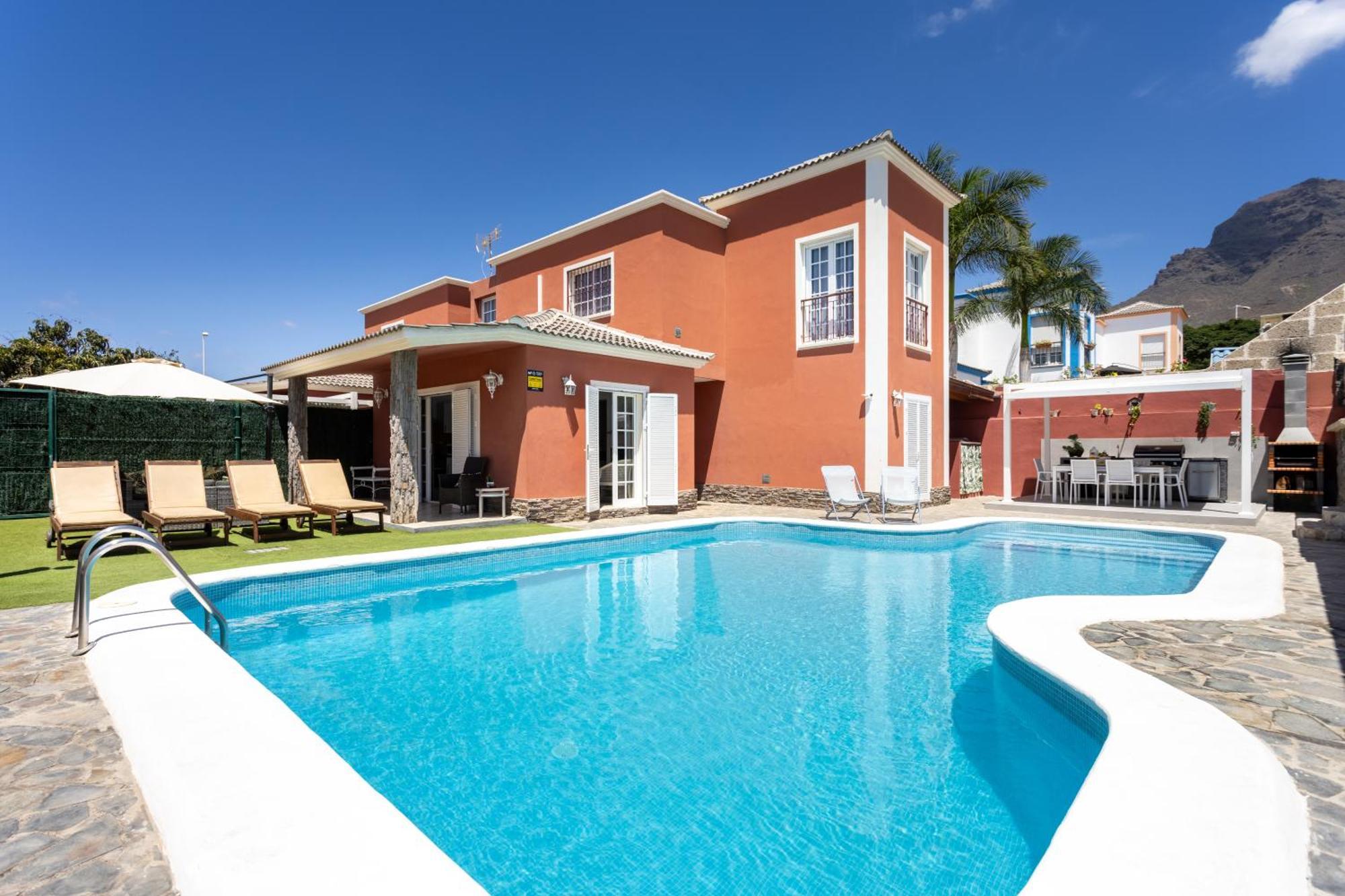 Villa Chloe Costa Adeje Tenerifesummervillas Giant Private Pool 11 Meters Long エクステリア 写真